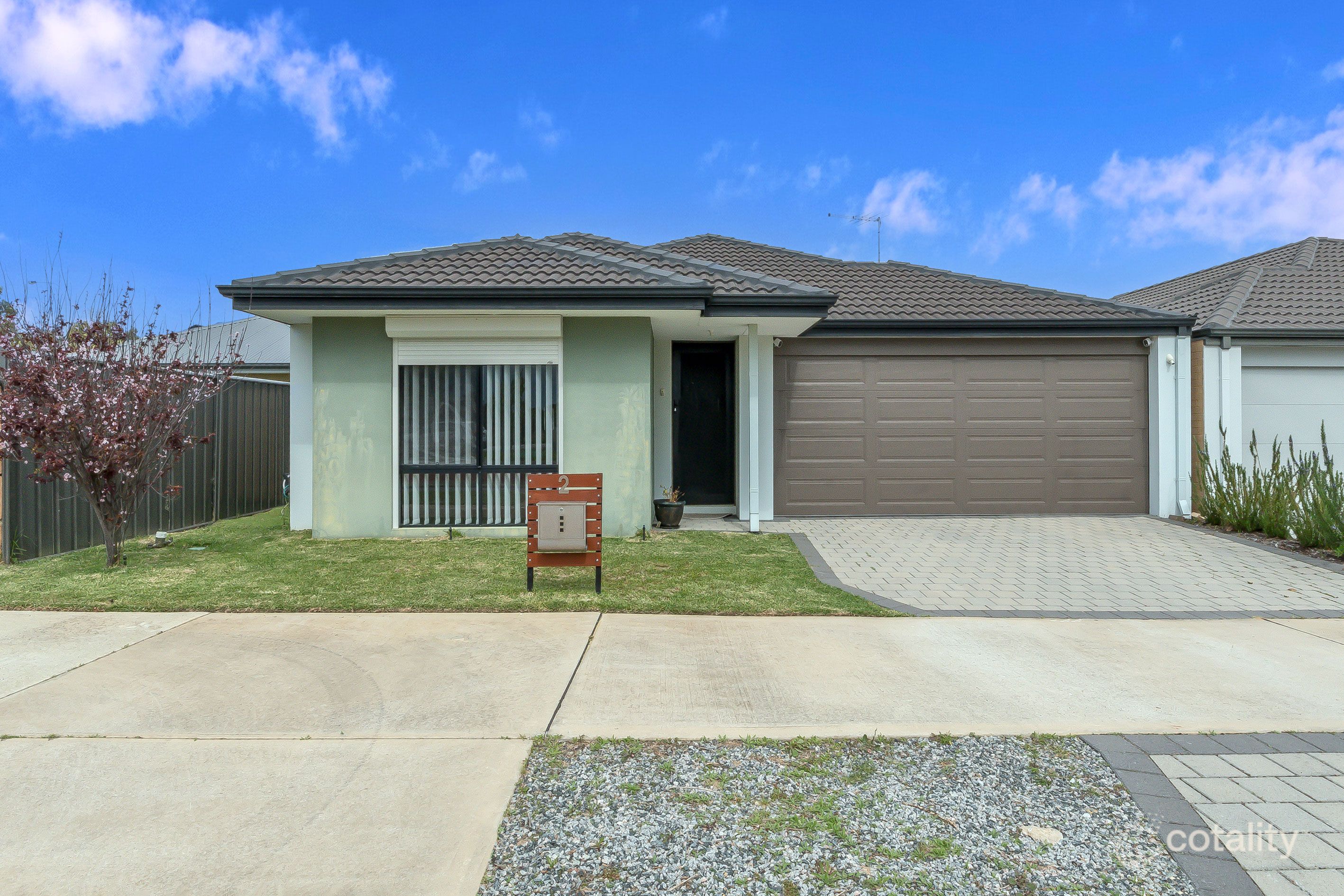 2 Parkhurst Ave, Hilbert, WA 6112