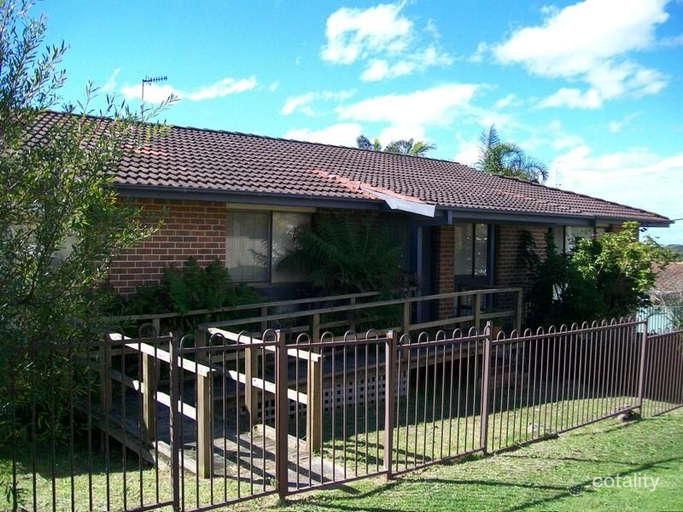 30 Promenade Ave, Bateau Bay, NSW 2261