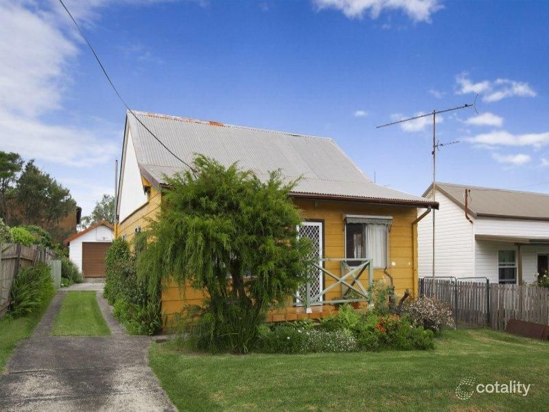 9 Robert St, Corrimal, NSW 2518