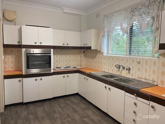 7/52 Hampton Court Rd, Carlton, NSW 2218
