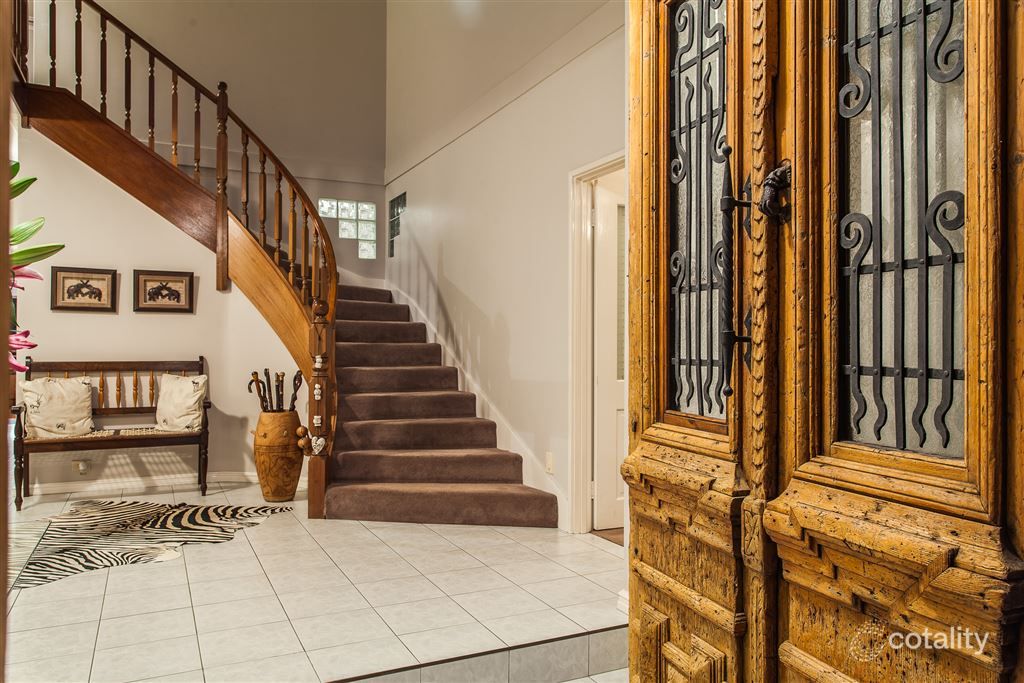 27 Neesham St, Booragoon, WA 6154