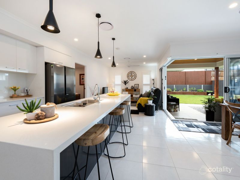 22 Laurina Way, Peregian Springs, QLD 4573