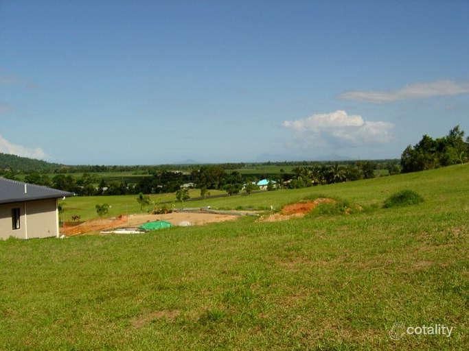 30 Pease St, Tully, QLD 4854