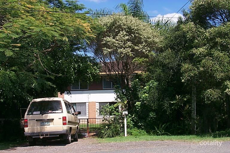 371 Kianawah Rd, Wynnum West, QLD 4178