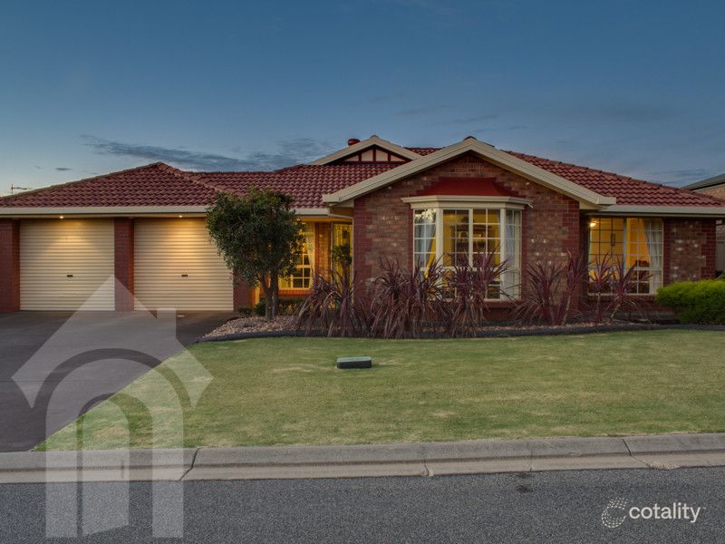 24 Marrington Cct, Morphett Vale, SA 5162