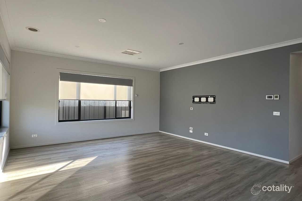 17 Whistler Cct, Kalkallo, VIC 3064