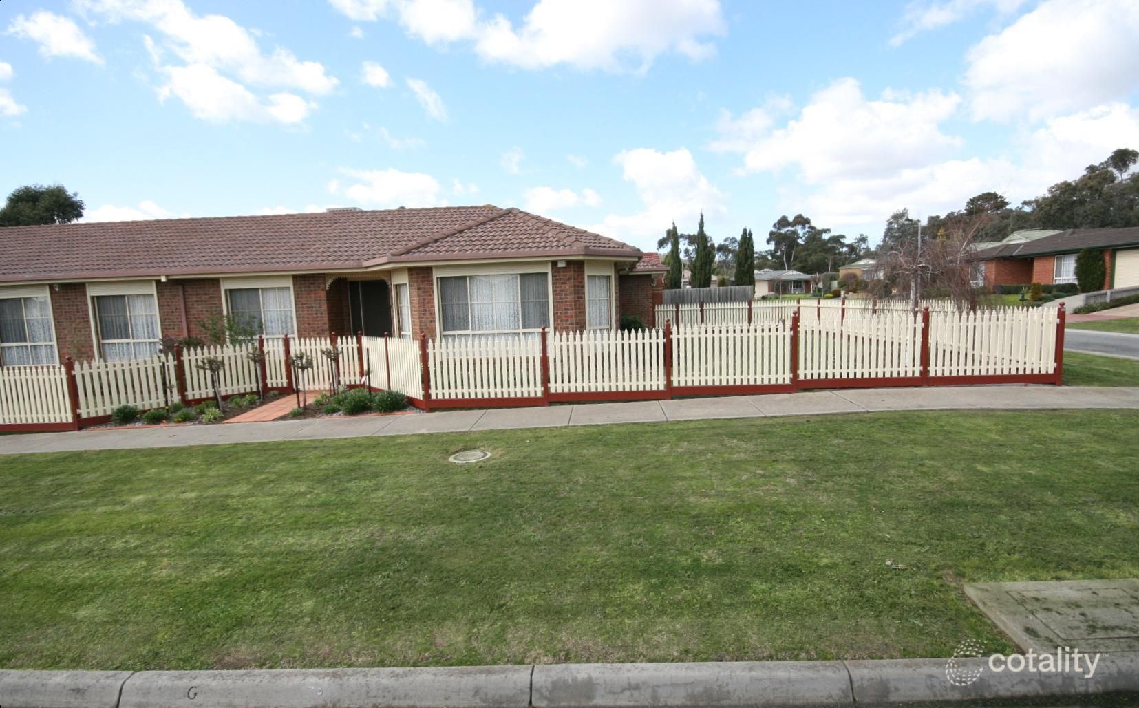 1 Narrawong Cl, Rowville, VIC 3178