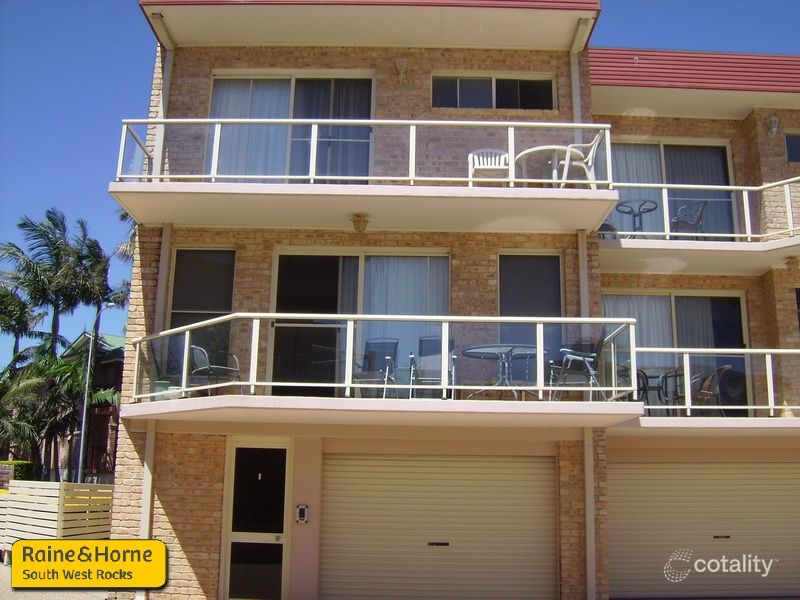 1/12 Paragon Ave, South West Rocks, NSW 2431