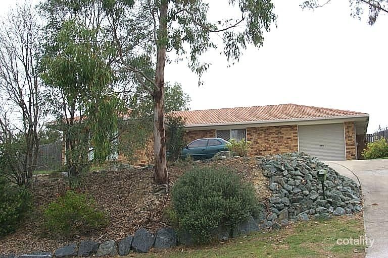 2 Wantana Cres, Edens Landing, QLD 4207