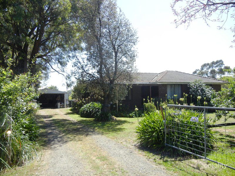 74 Cook Rd, Longwarry, VIC 3816
