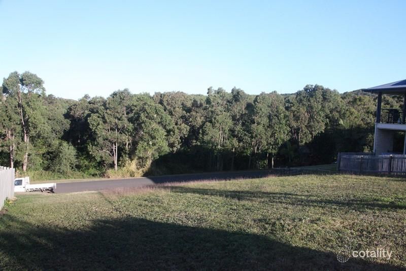 8 Roberts Rd, Pacific Heights, QLD 4703