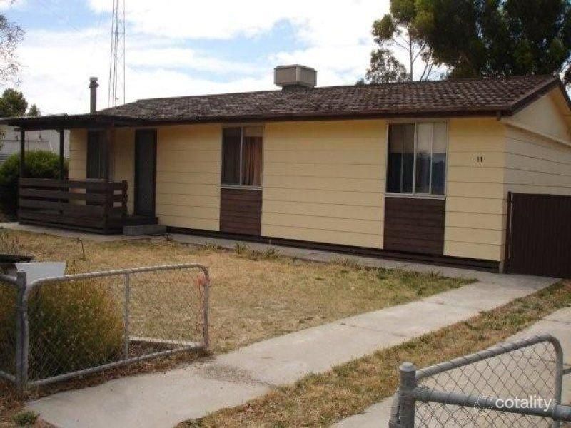 11 Emu Springs Rd, Tintinara, SA 5266