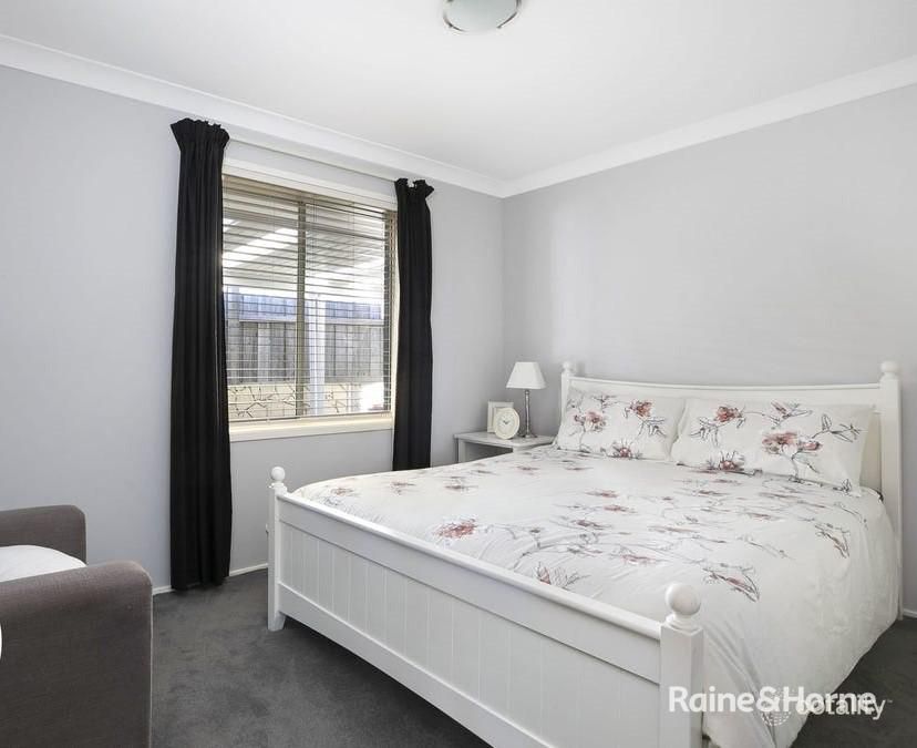 1 Garran Ave, Renwick, NSW 2575