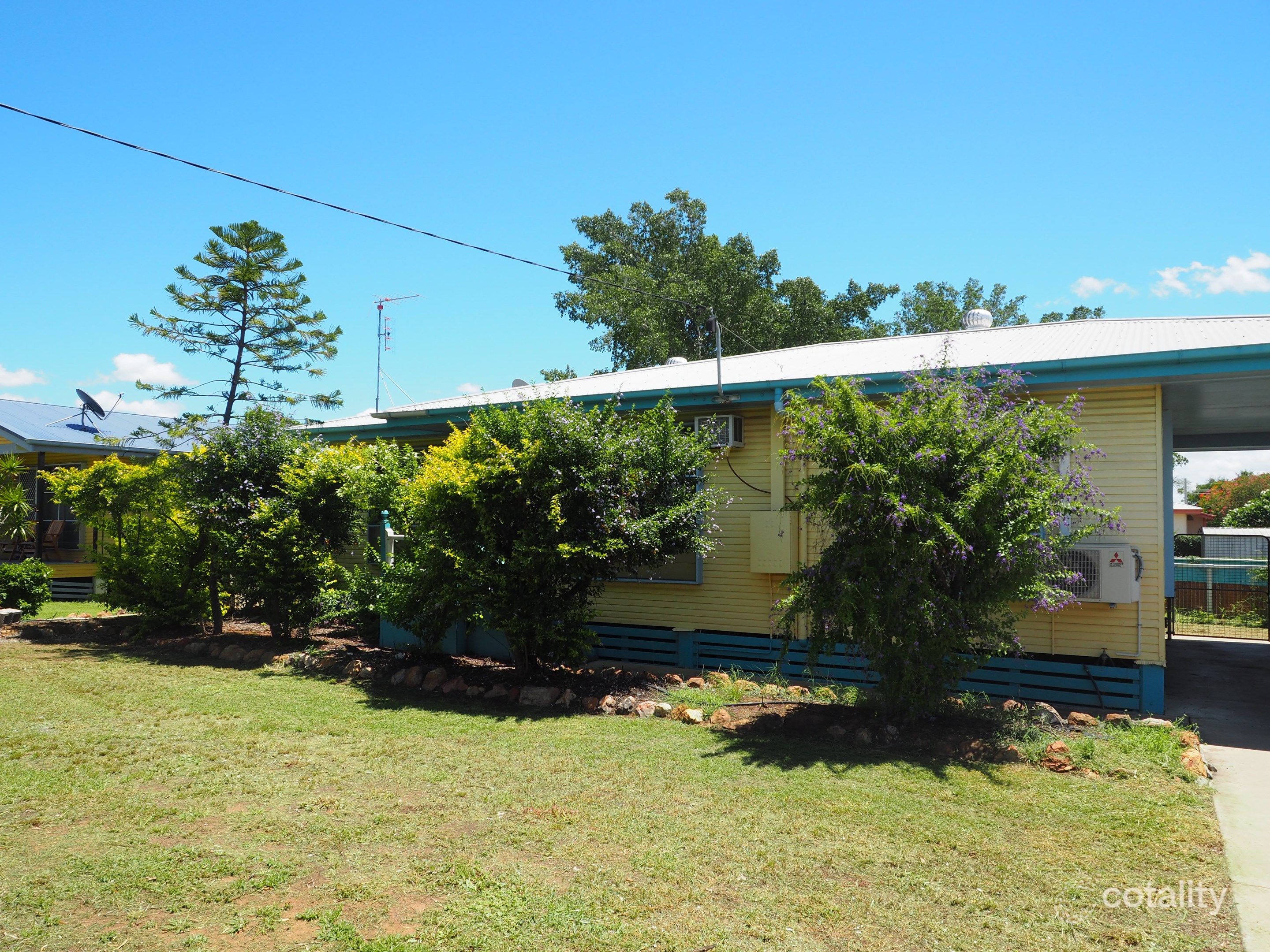 8 Wattle St, Blackwater, QLD 4717