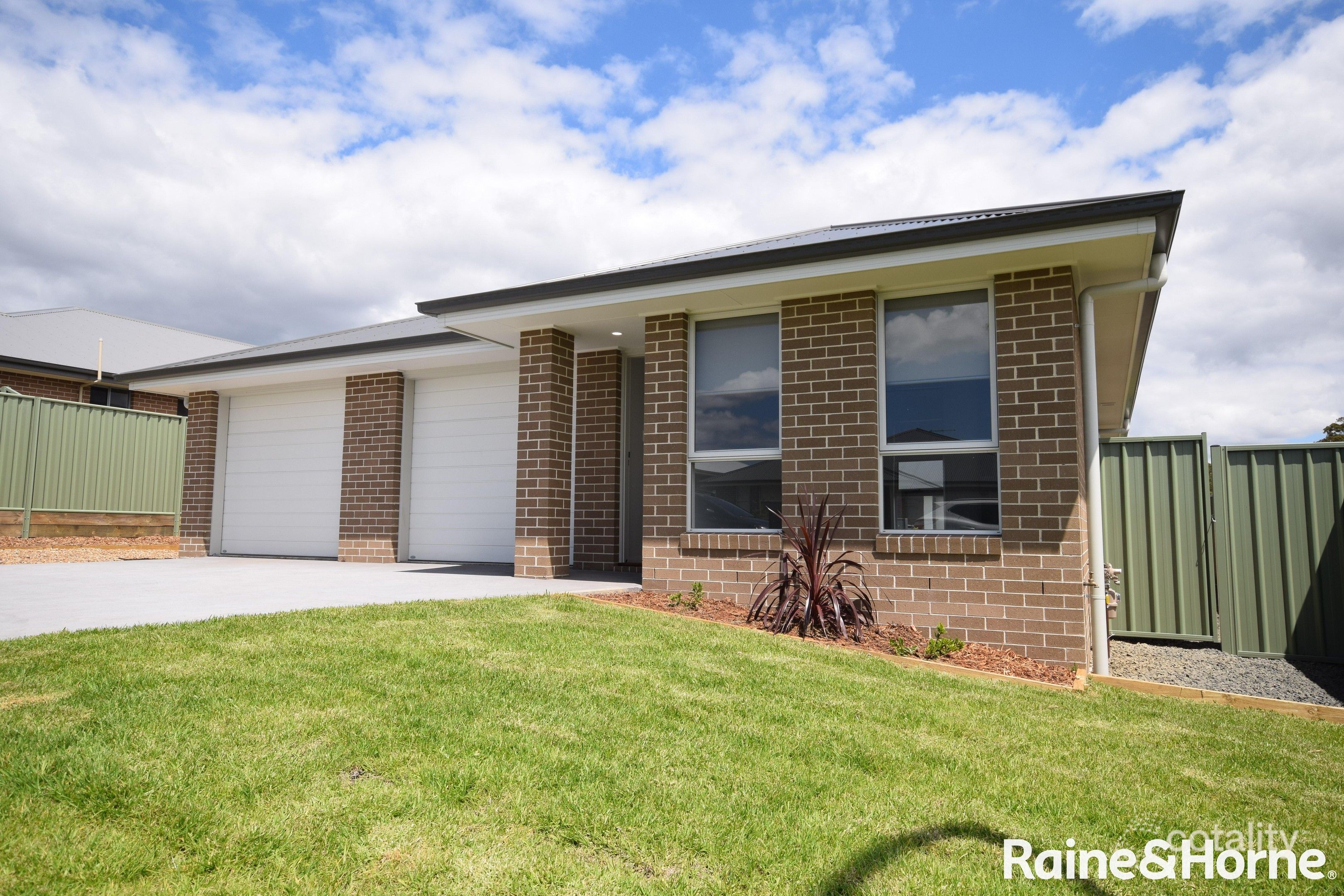 4 Gunbar Way, Nowra, NSW 2541