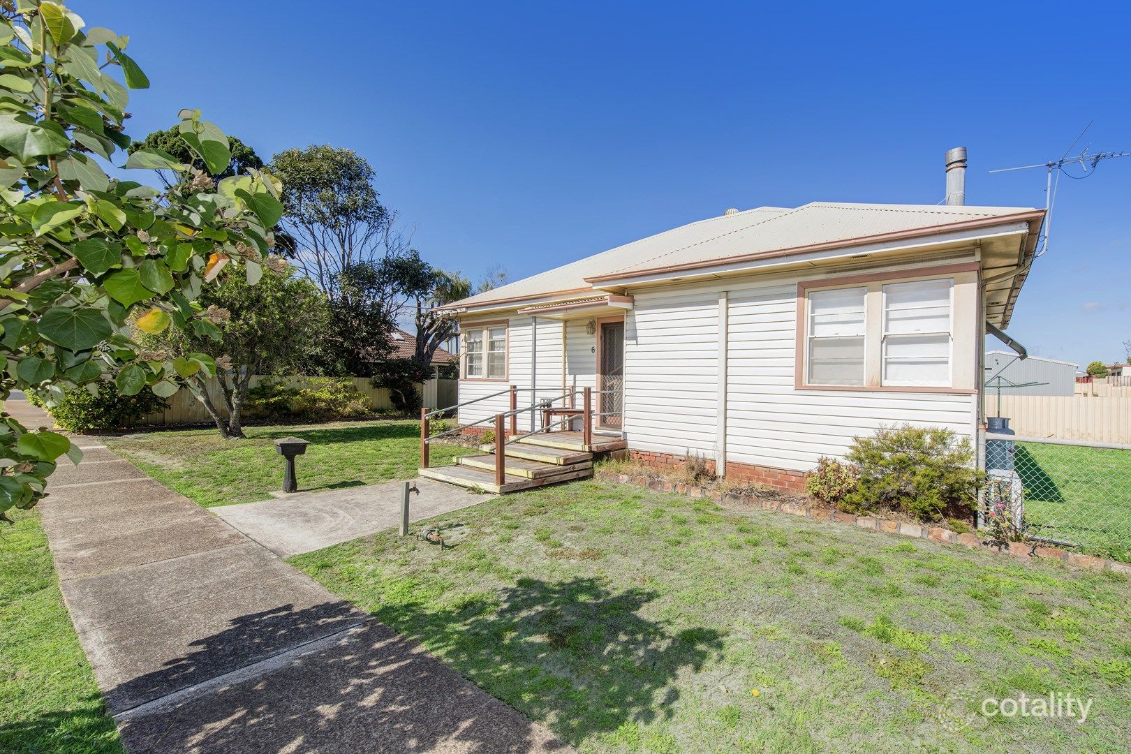 6a Cardigan St, Stockton, NSW 2295