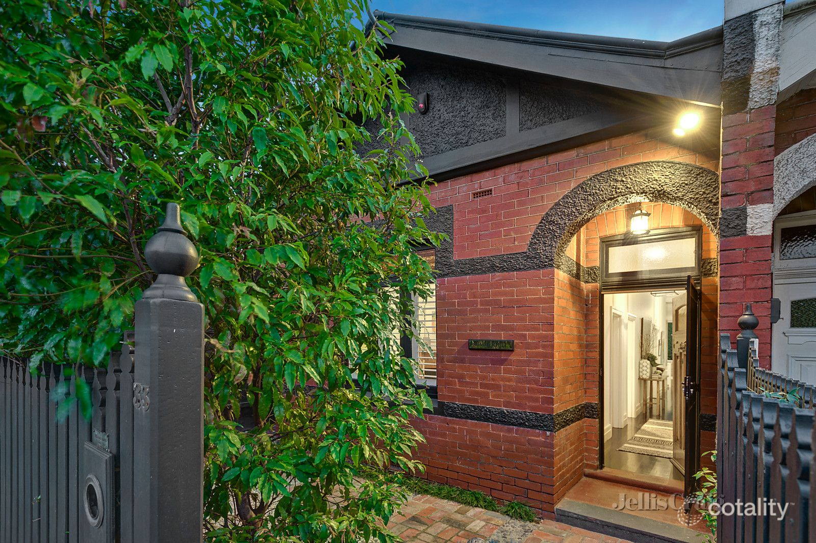 33 Irving Ave, Prahran, VIC 3181