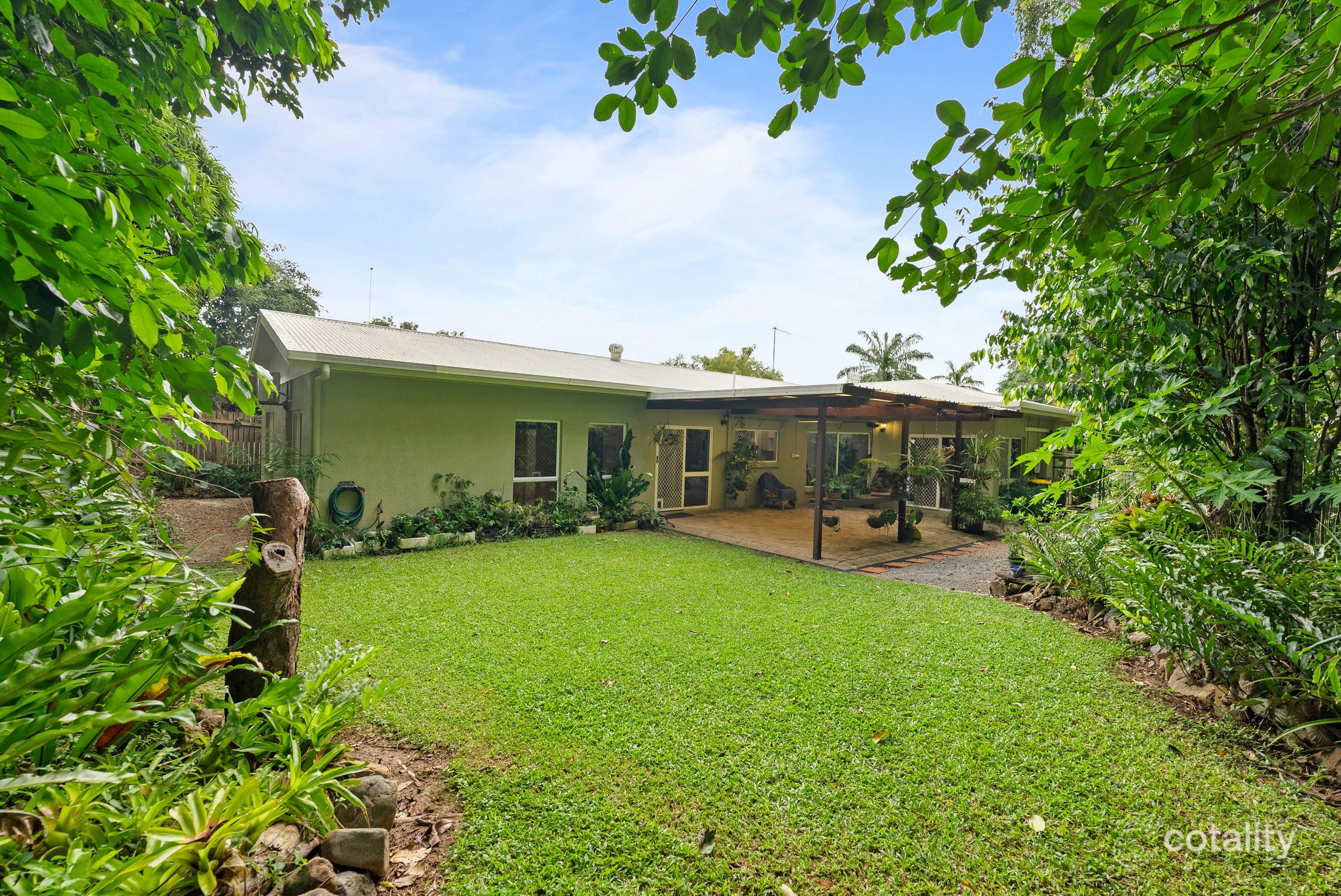 9 Dennison Ct, Smithfield, QLD 4878