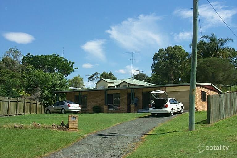 4 Stephenson Pl, Monkland, QLD 4570