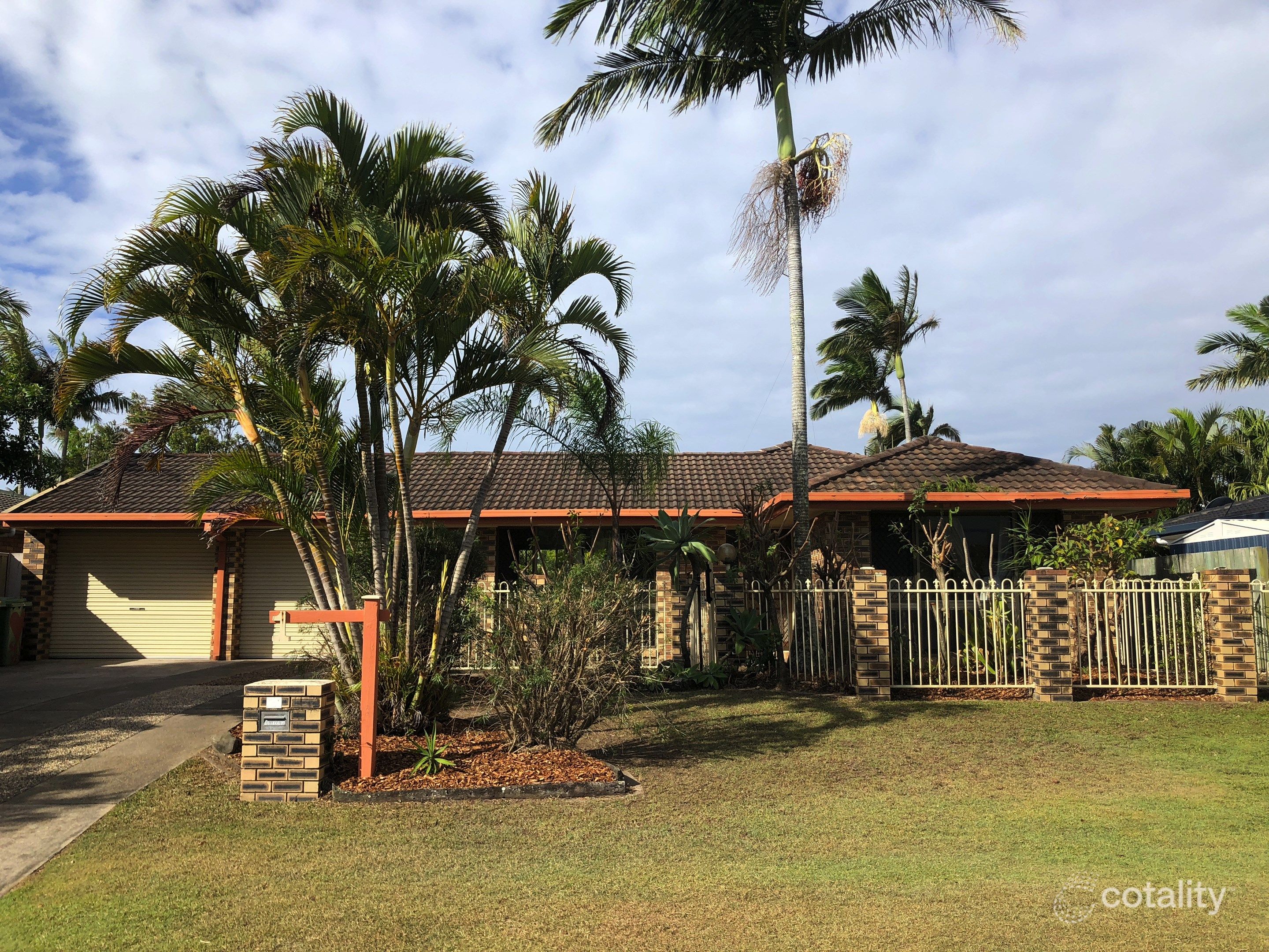 1 Jarrah St, Minyama, QLD 4575