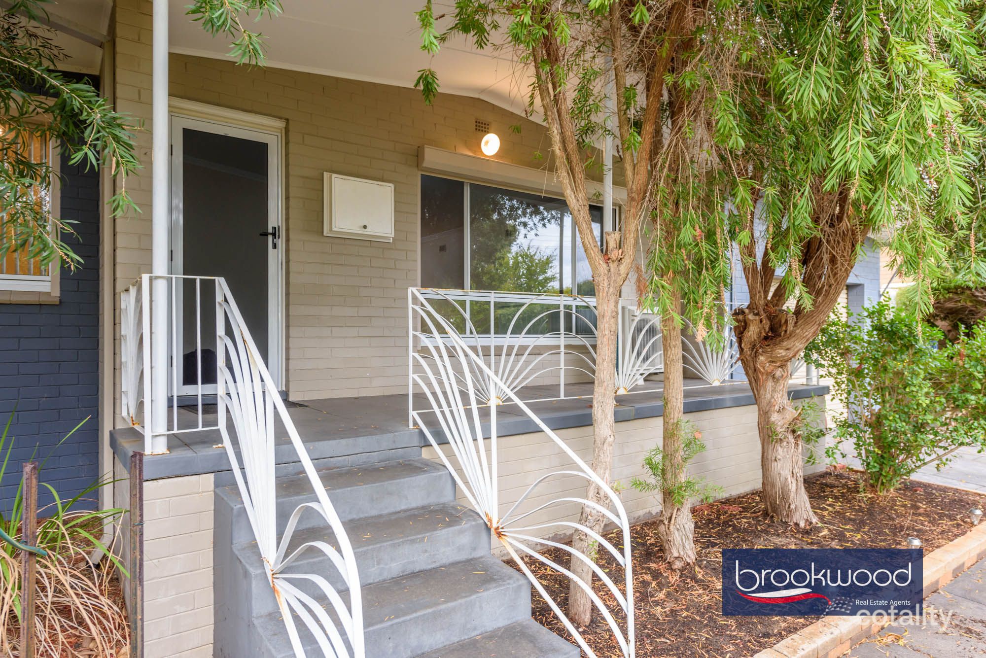 33 Ashby Tce, Viveash, WA 6056