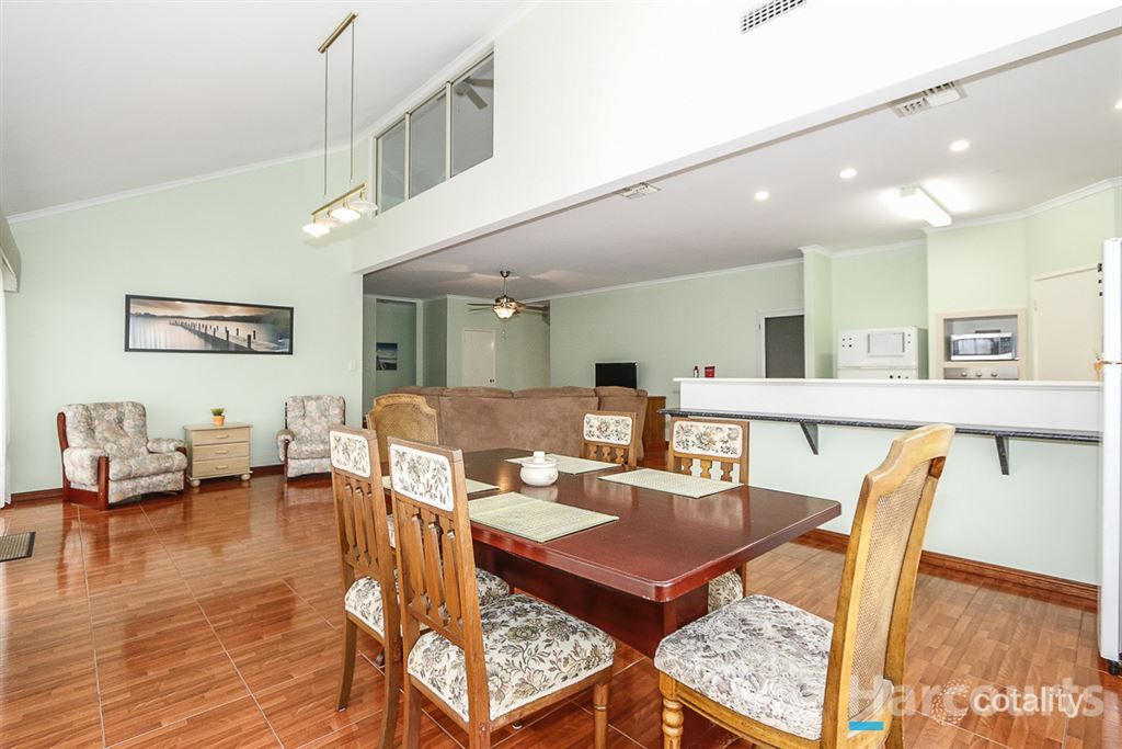 21a Kenmure Ave, Ashfield, WA 6054