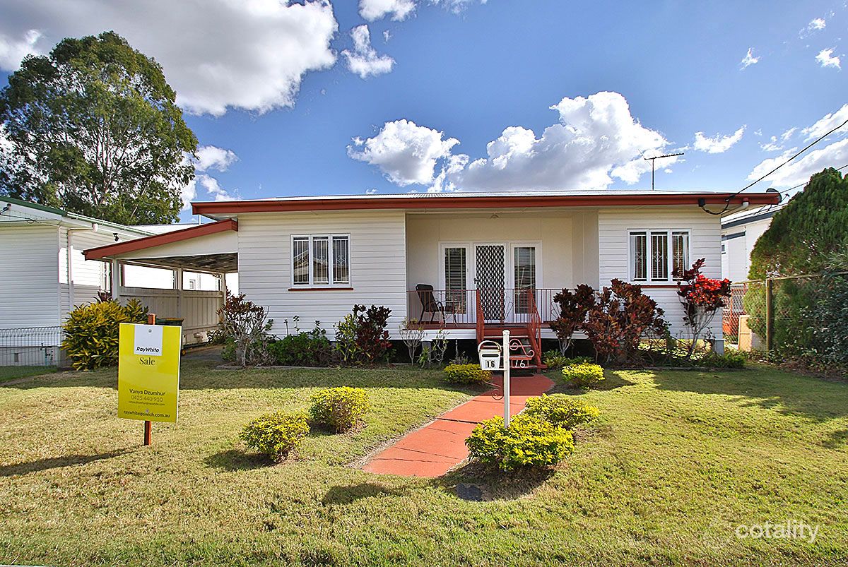 16 Blackwood St, East Ipswich, QLD 4305