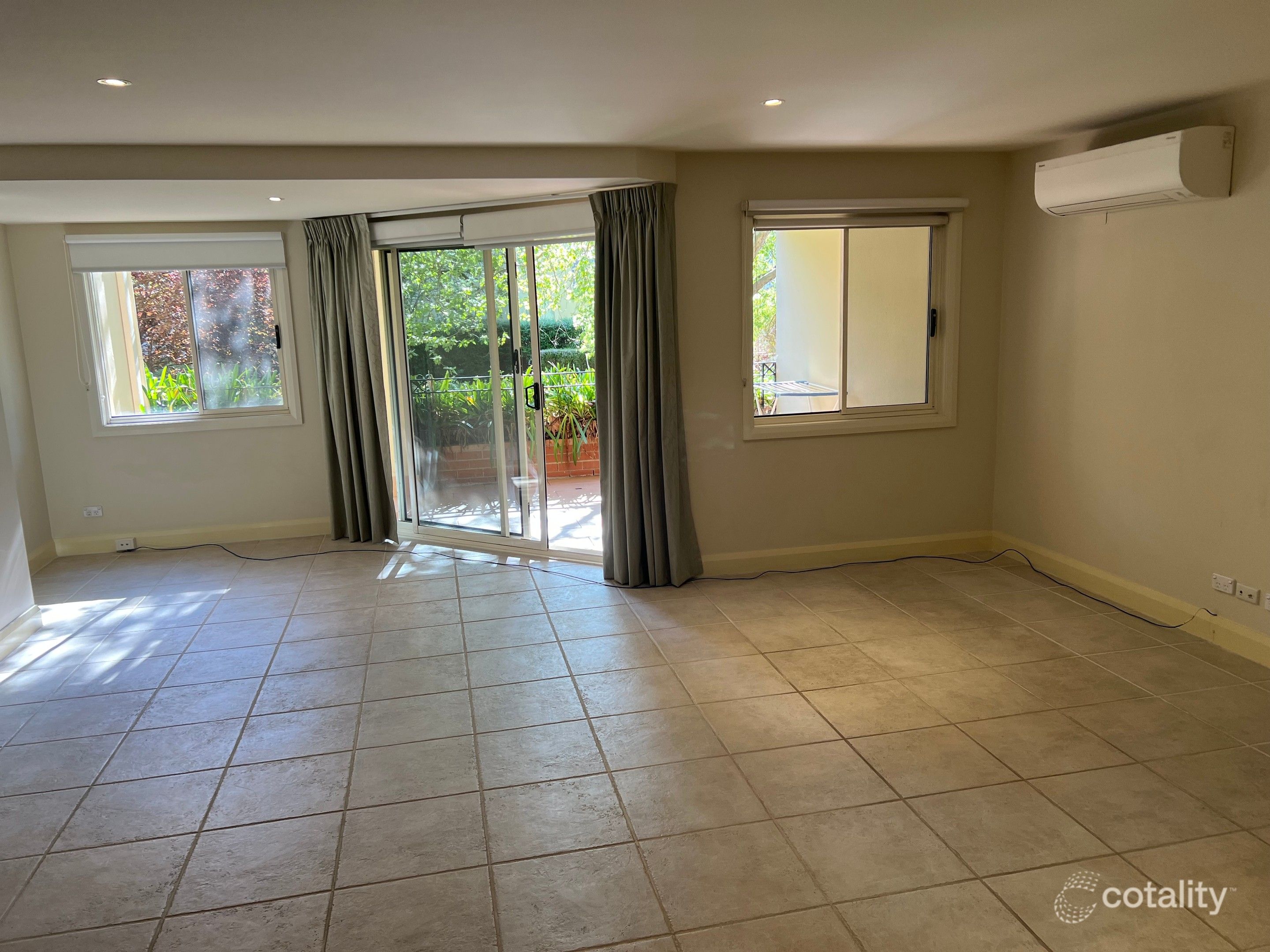 22/10 Dominion Cct, Forrest, ACT 2603