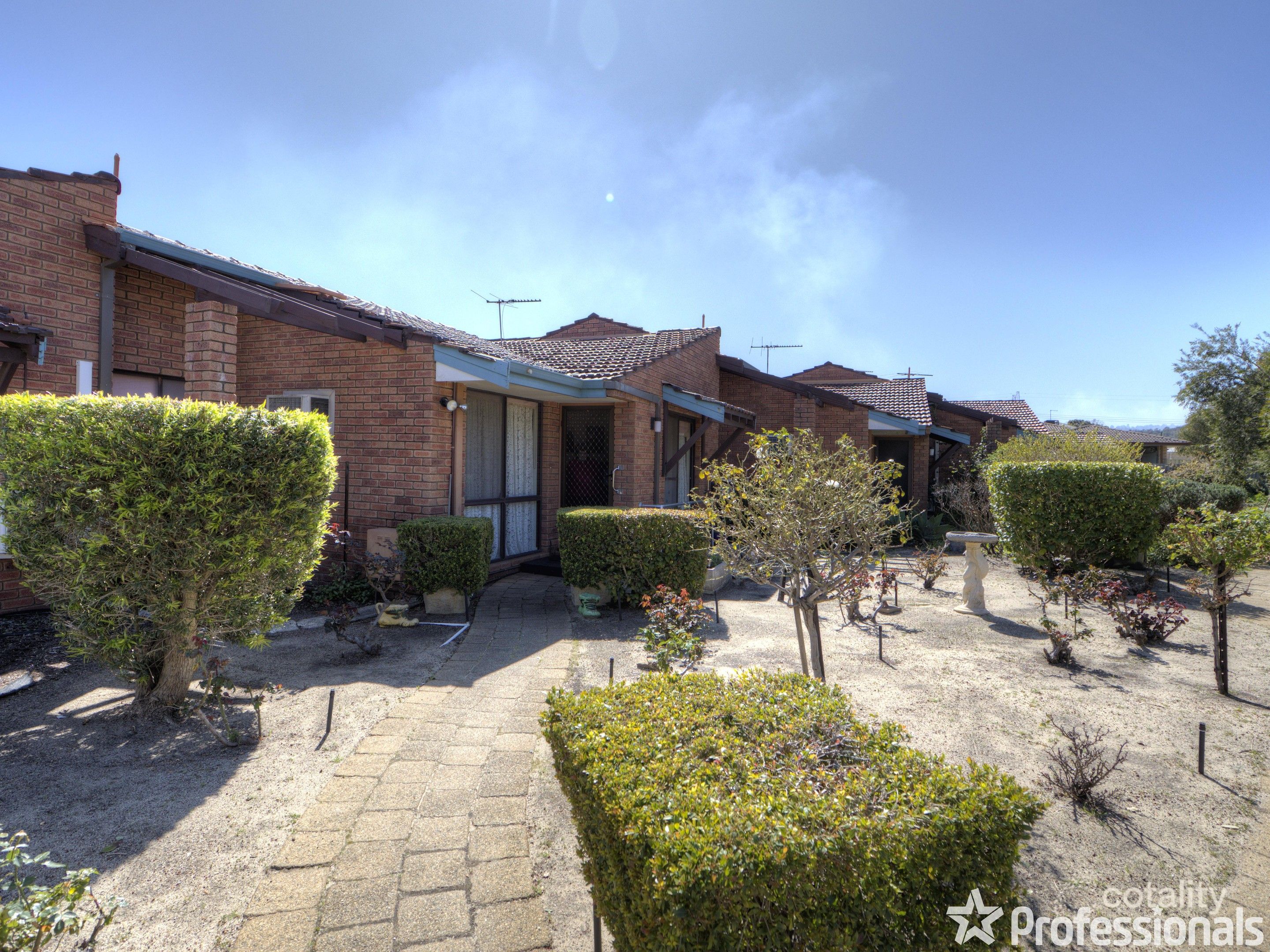 5/42 Hale Rd, Forrestfield, WA 6058