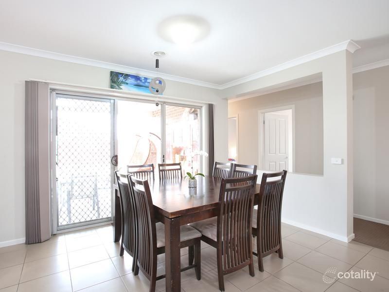 8 Damper Way, Lynbrook, VIC 3975