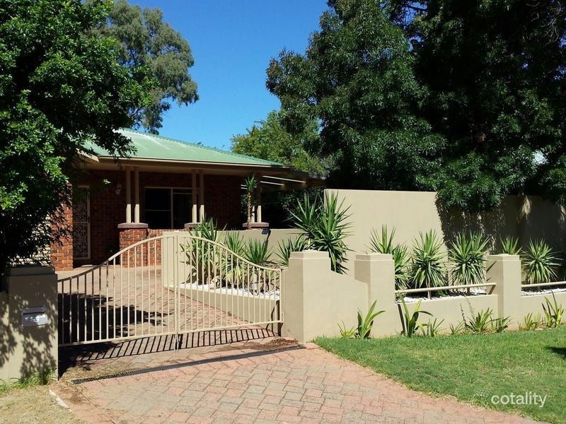 11 Bishop St, Dubbo, NSW 2830