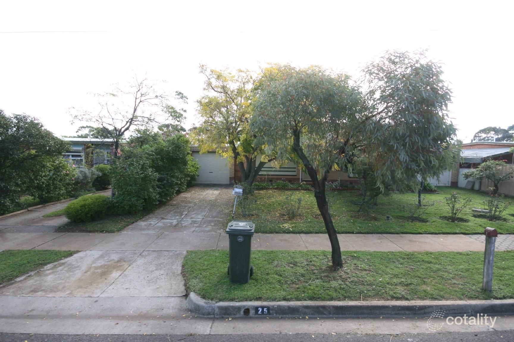 25 Trumper Ave, Parafield Gardens, SA 5107