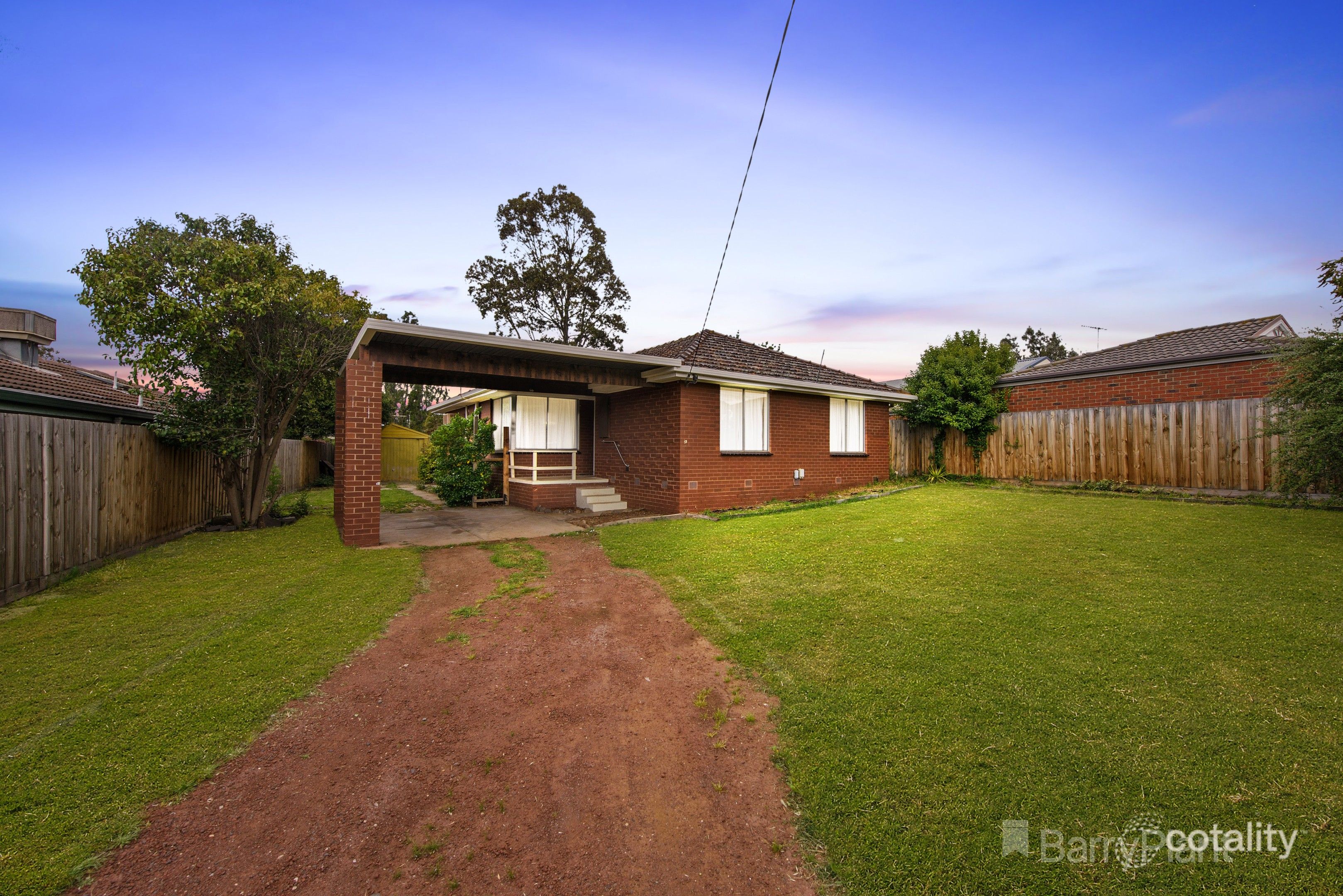 53 Barries Rd, Melton, VIC 3337
