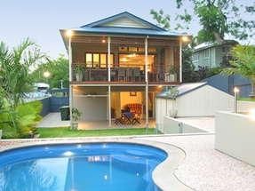 32 Lucy St, Milton, QLD 4064