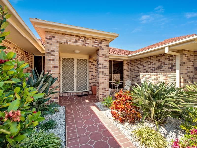 4 Highland St, Redland Bay, QLD 4165