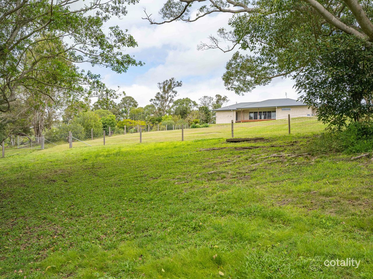 160 Fritz Rd, Chatsworth, QLD 4570