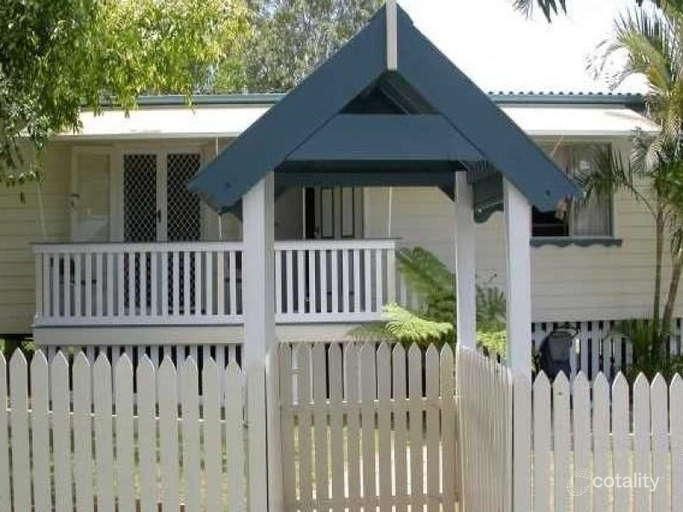 56 Lucas St, Scarborough, QLD 4020