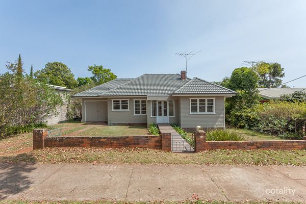4c Herries St, East Toowoomba, QLD 4350