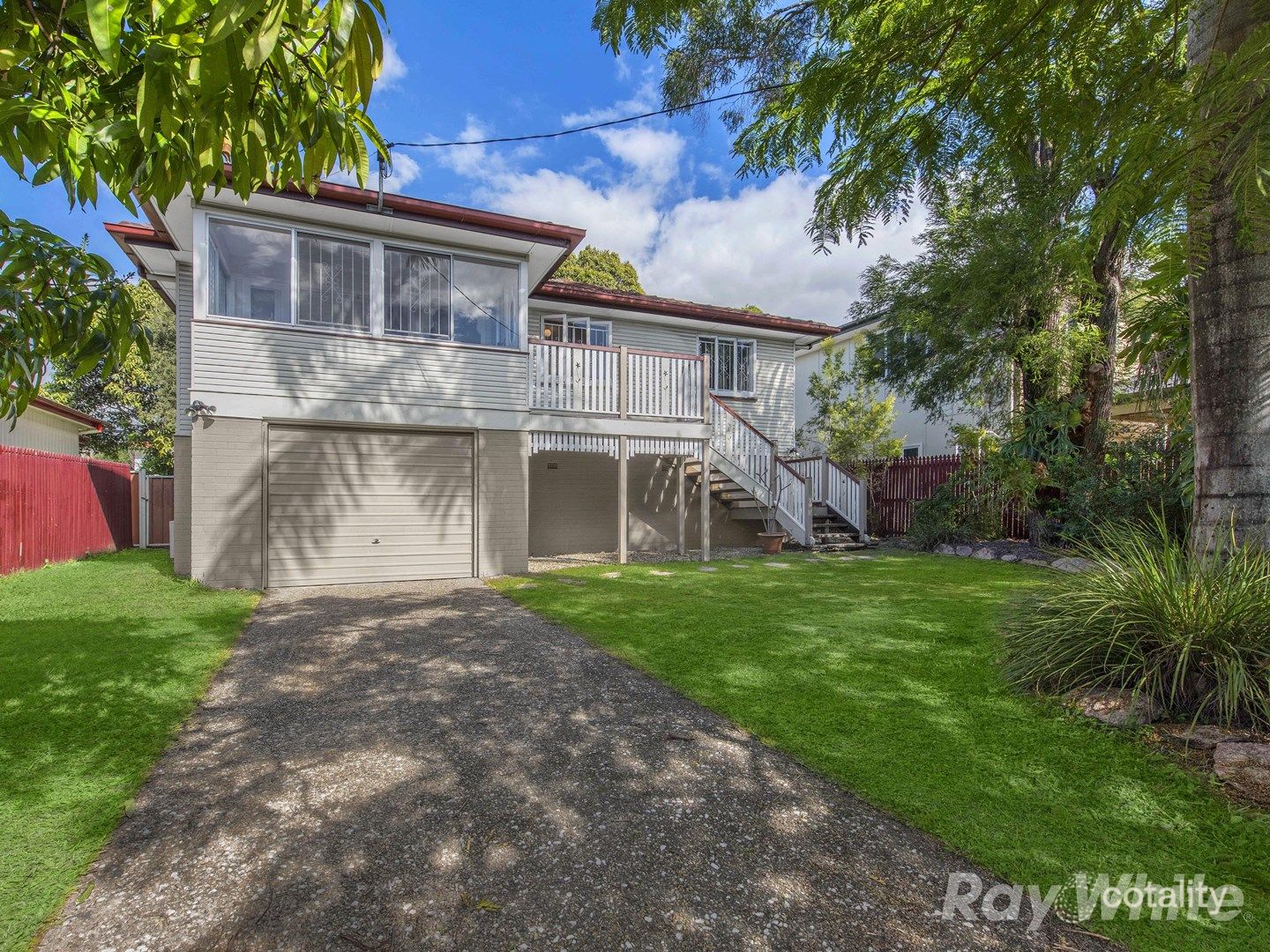 11 Caronga St, Wavell Heights, QLD 4012