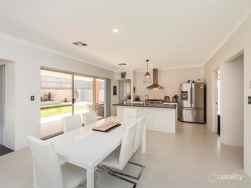 9 Adriana Way, Halls Head, WA 6210