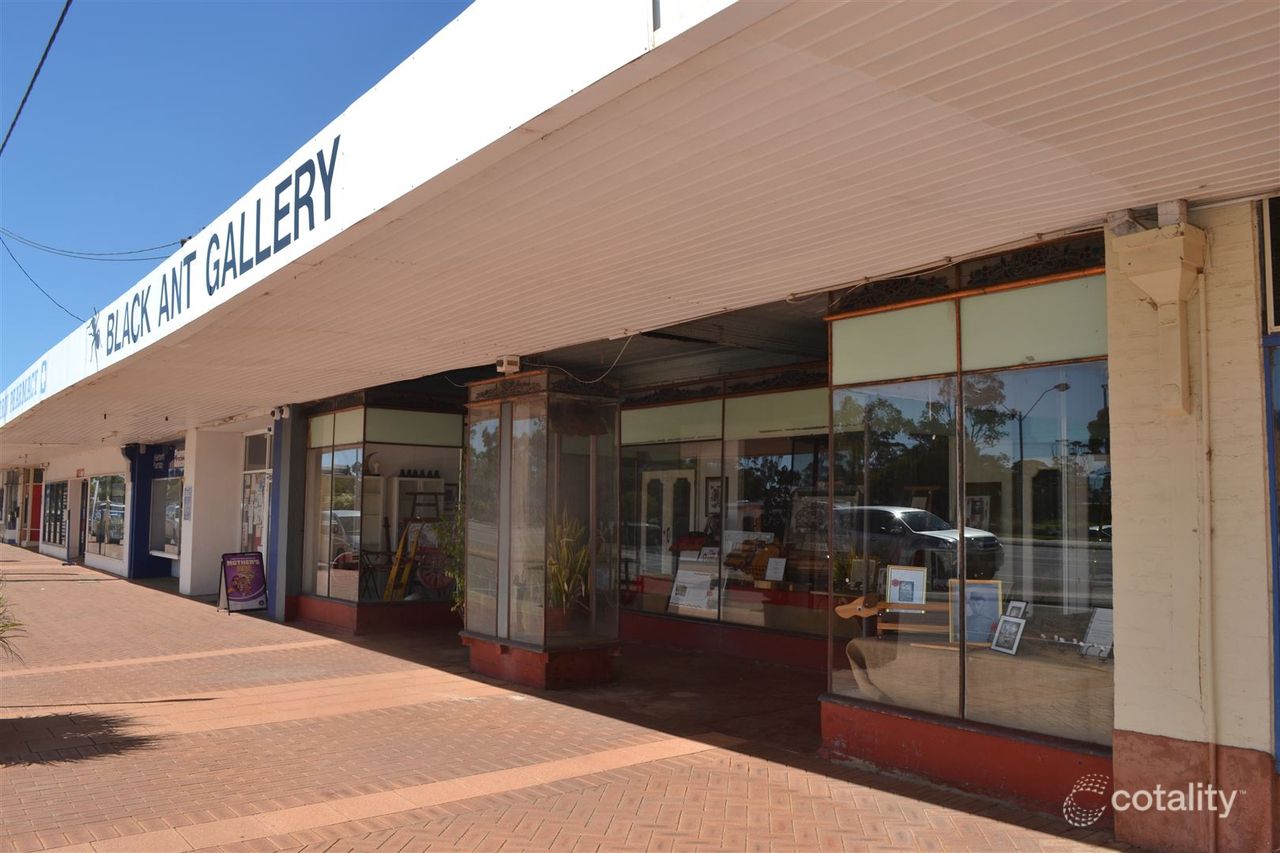 88 Massingham St, Kellerberrin, WA 6410