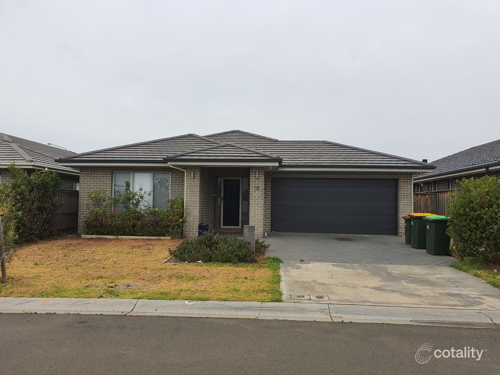 19 Ruse Pl, Carnes Hill, NSW 2171