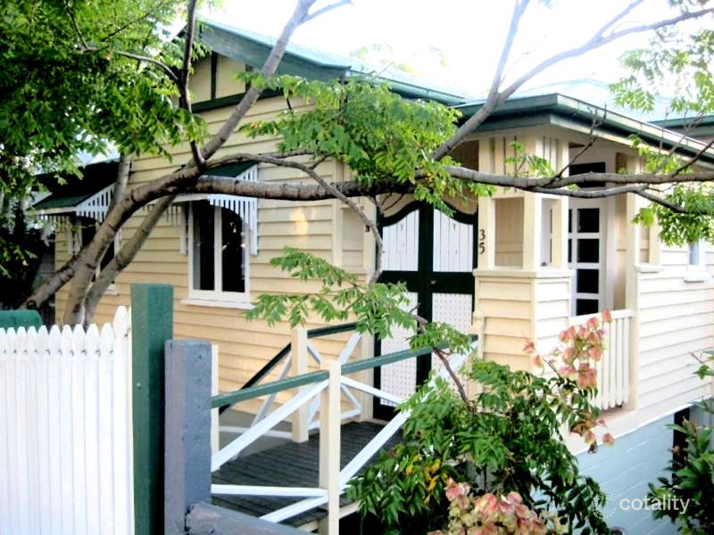 35 West St, Highgate Hill, QLD 4101