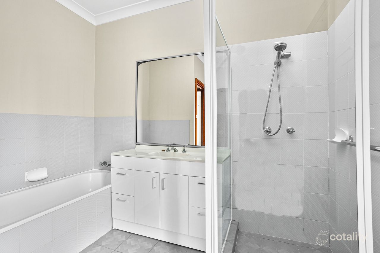 17 Mcgregor Ave, Barrack Heights, NSW 2528