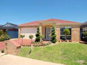 49 The Parkway, Pakenham, VIC 3810
