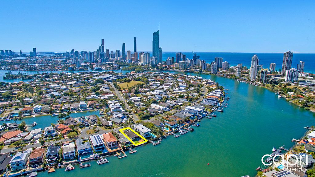 104 Amalfi Dr, Surfers Paradise, QLD 4217