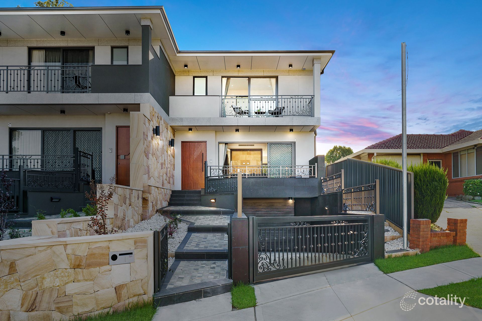 1 Maple Ct, Greenacre, NSW 2190