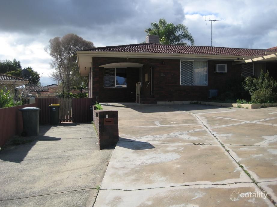 5a Kirby Pl, Marangaroo, WA 6064