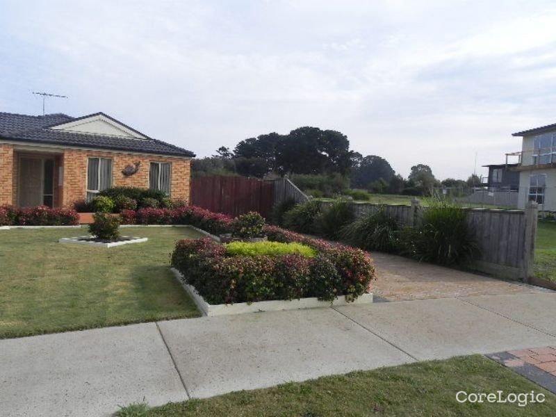 16 Burchell Cl, Corinella, VIC 3984