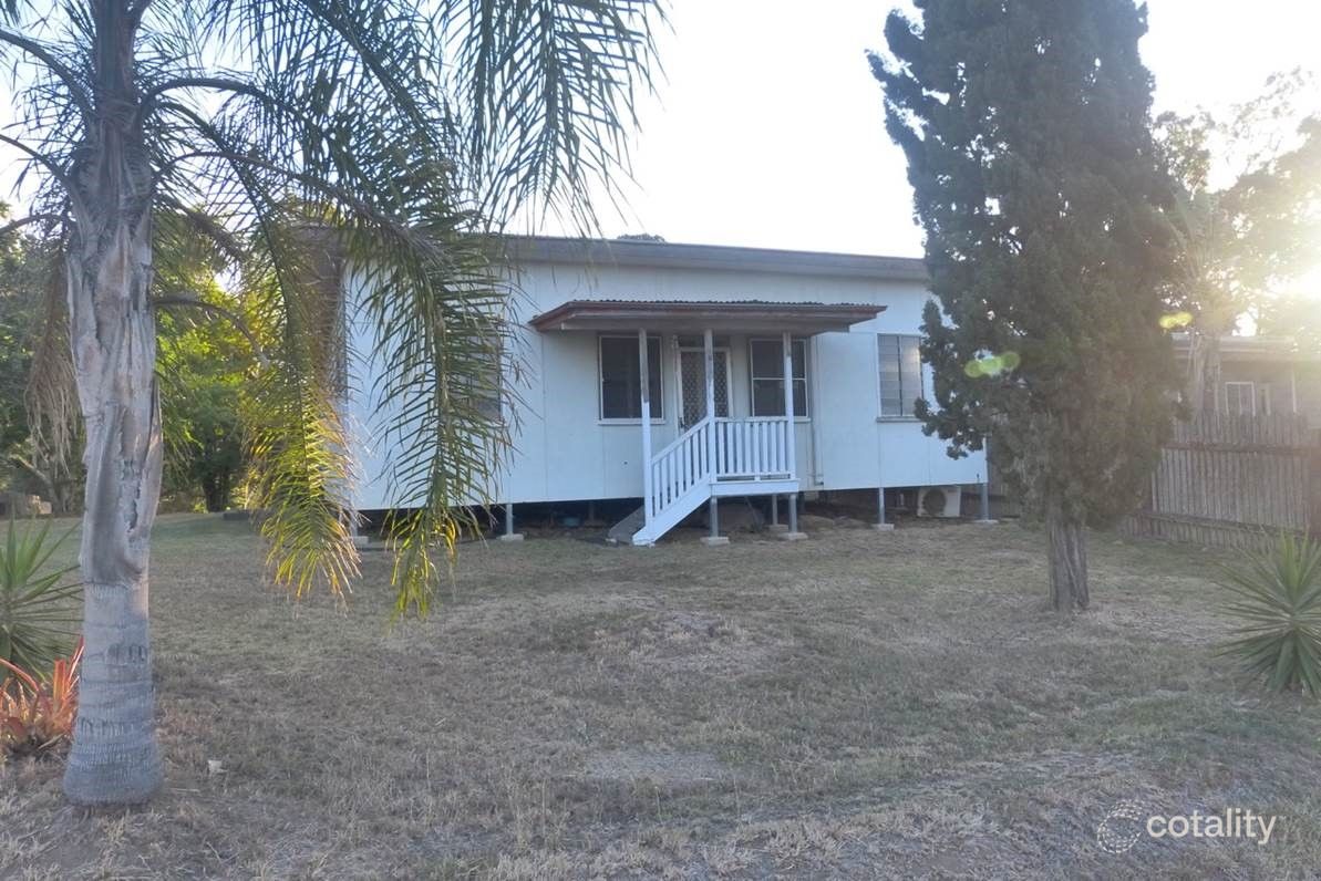 7 Bismark St, Mount Larcom, QLD 4695